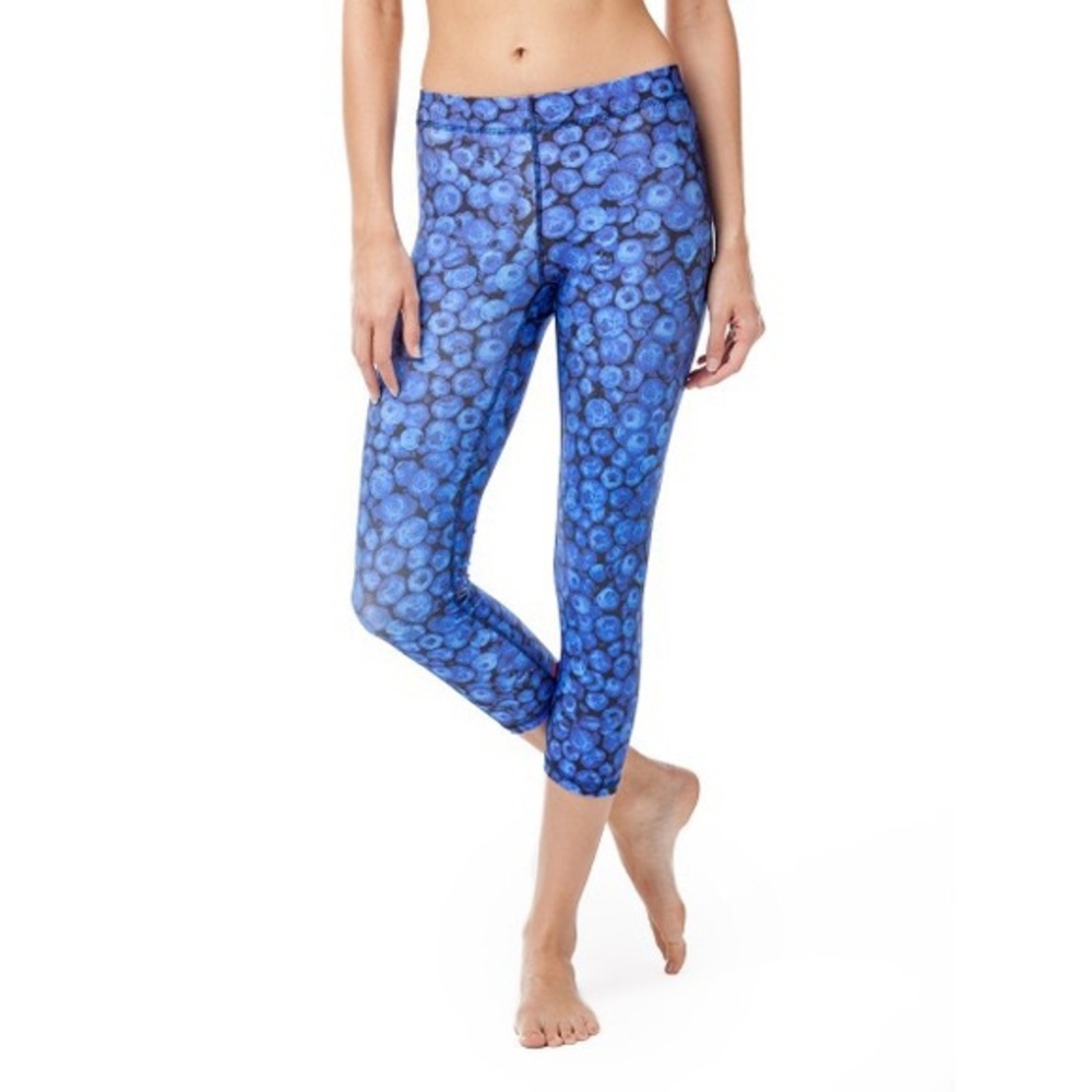 Terez performance leggings in blueberry print | size medium